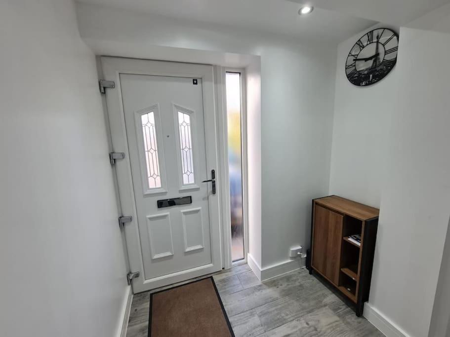 Elm Park Cheerful 4-Bedroom Holiday Home Hornchurch Kültér fotó
